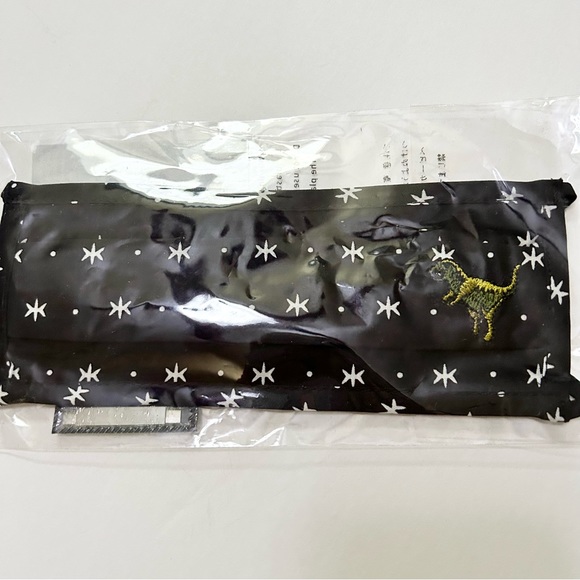 Coach Rexy Face Mask With Star Print NWT - Picture 5 of 5